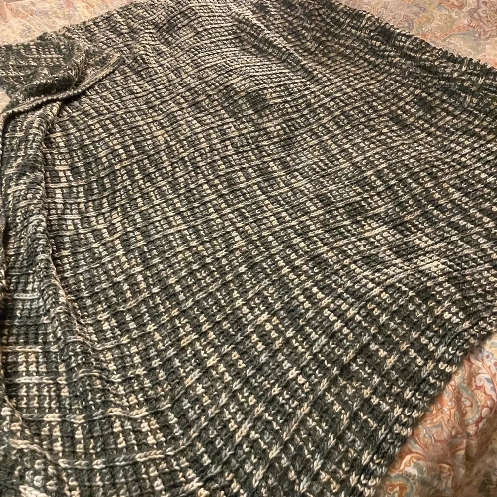 Laura Ashley acrylic throw super soft crochet perfect for all seasons neutral